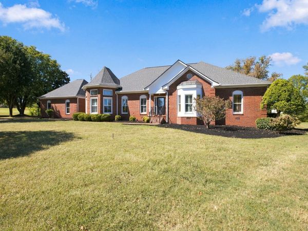 402 Great Sun Ct, Murfreesboro, TN 37127
