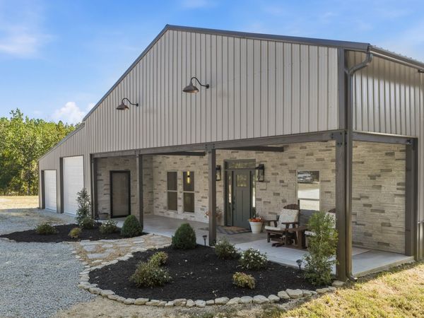 1803 Tree Farm Rd , Linden, TN 37096