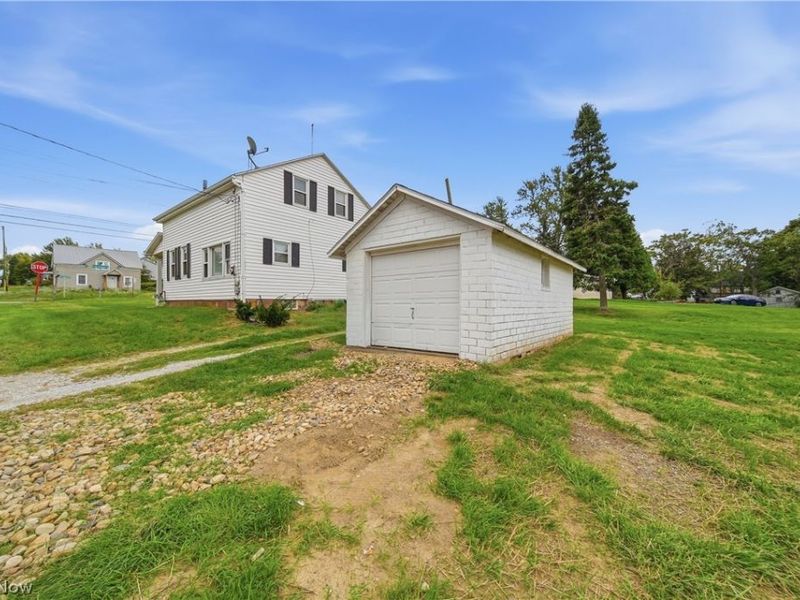 9787 Cleveland Avenue NW, Uniontown, OH 44685 Photo 20