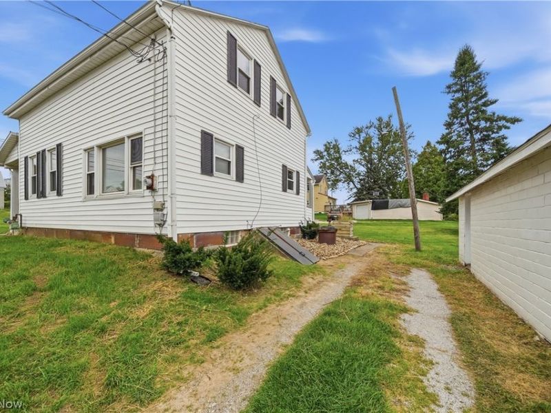 9787 Cleveland Avenue NW, Uniontown, OH 44685 Photo 25