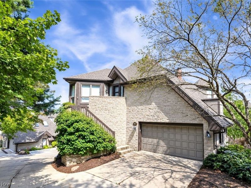 401 Darbys Run, Bay Village, OH 44140 Photo 47