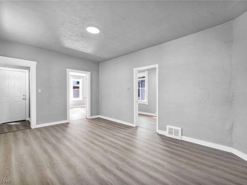 5101 Dalton Avenue, Cleveland, OH 44127 Photo 6