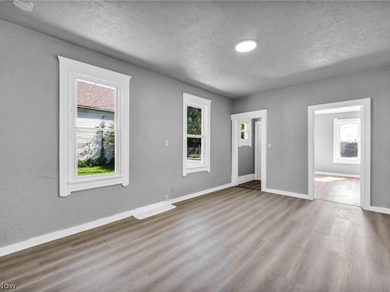 5101 Dalton Avenue, Cleveland, OH 44127 Photo 9