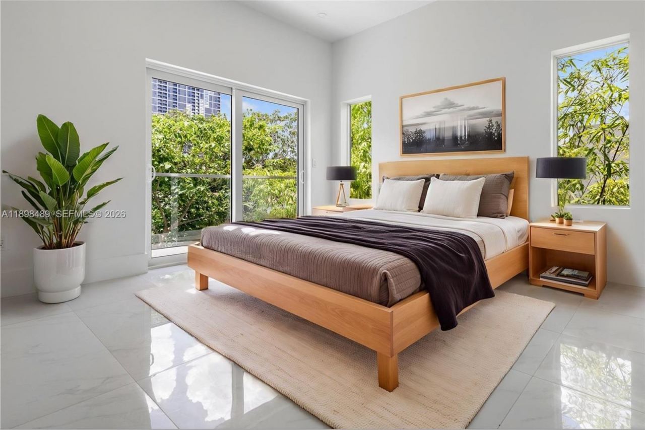 3140 Carter St , Unit 3140, Miami, FL 33133 Photo