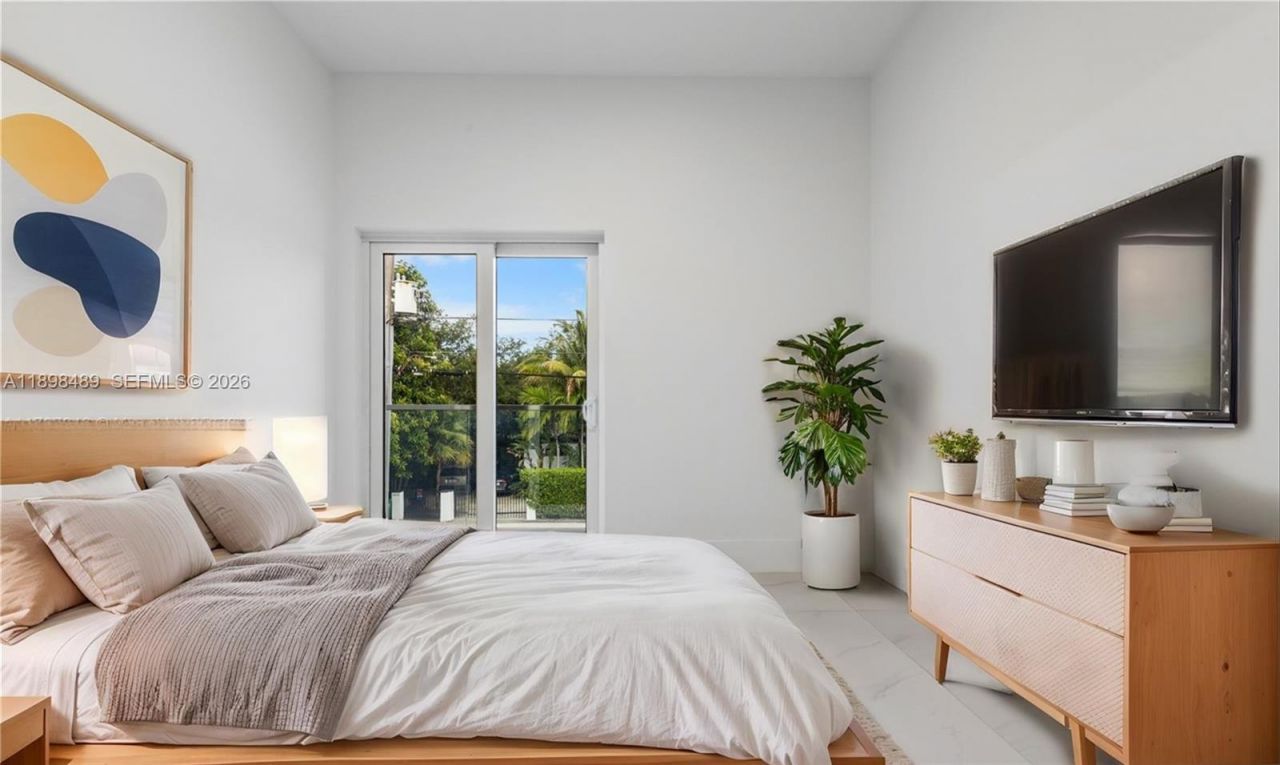 3140 Carter St , Unit 3140, Miami, FL 33133 Photo