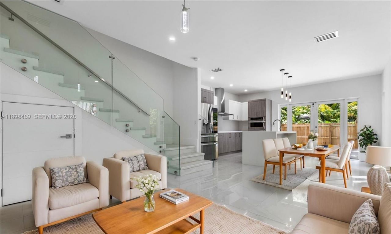 3140 Carter St , Unit 3140, Miami, FL 33133 Photo