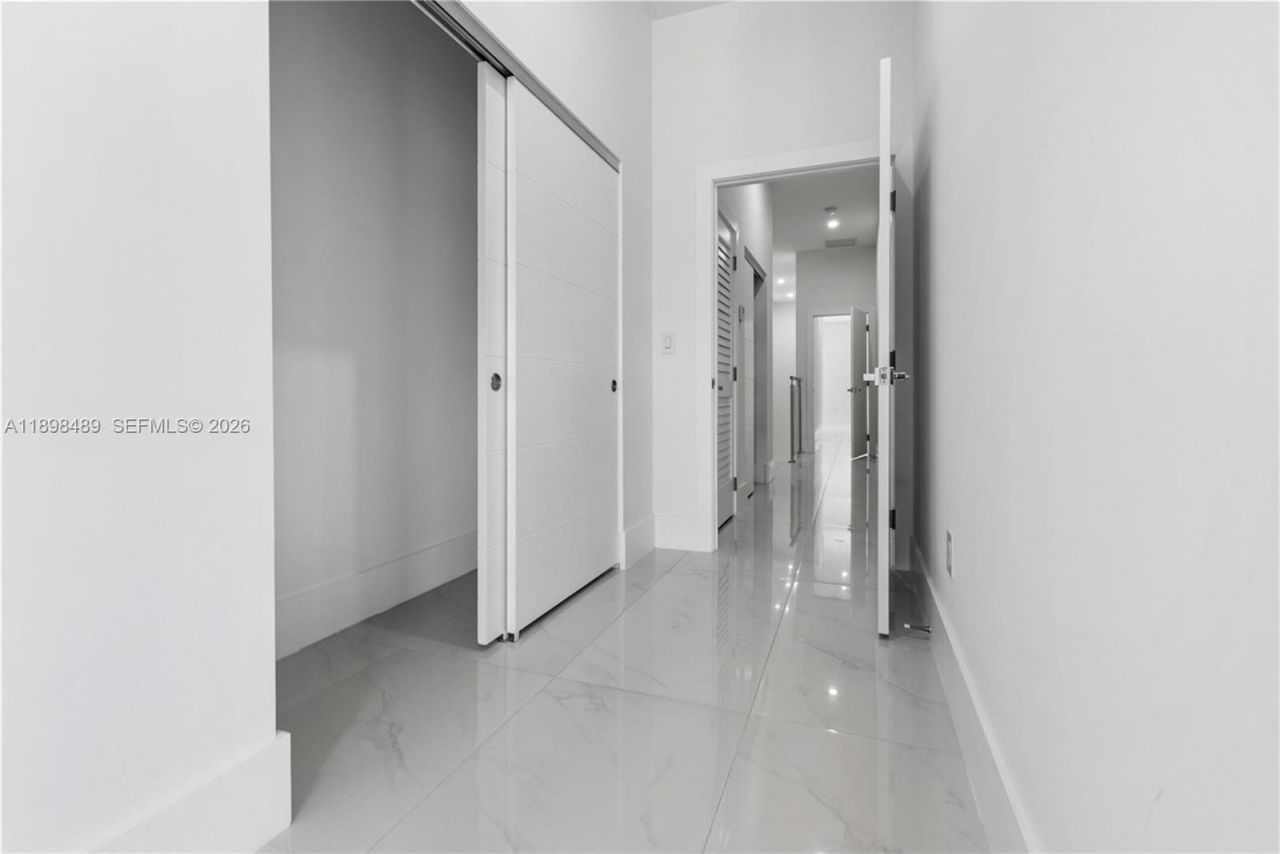 3140 Carter St , Unit 3140, Miami, FL 33133 Photo