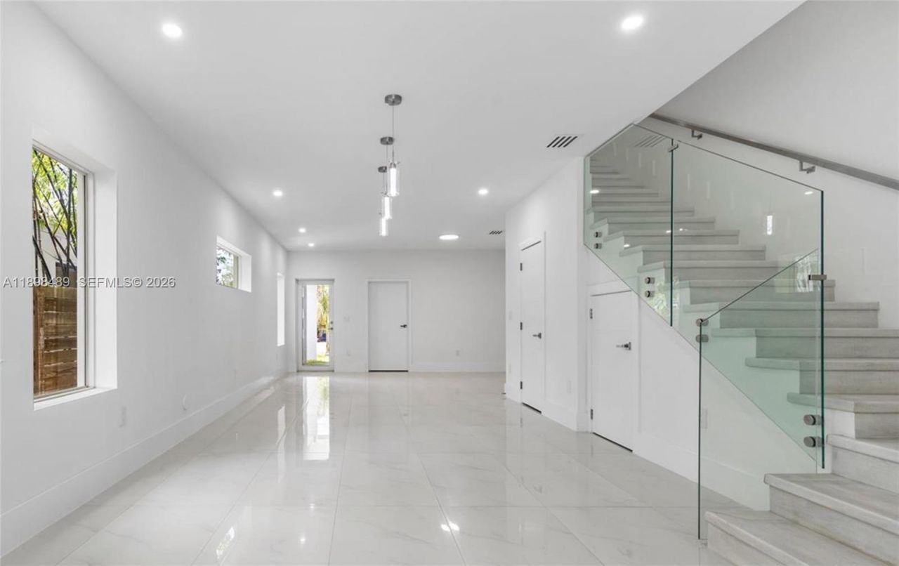 3140 Carter St , Unit 3140, Miami, FL 33133 Photo