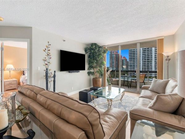 3600 Mystic Pointe Dr , Unit 903, Aventura, FL 33180