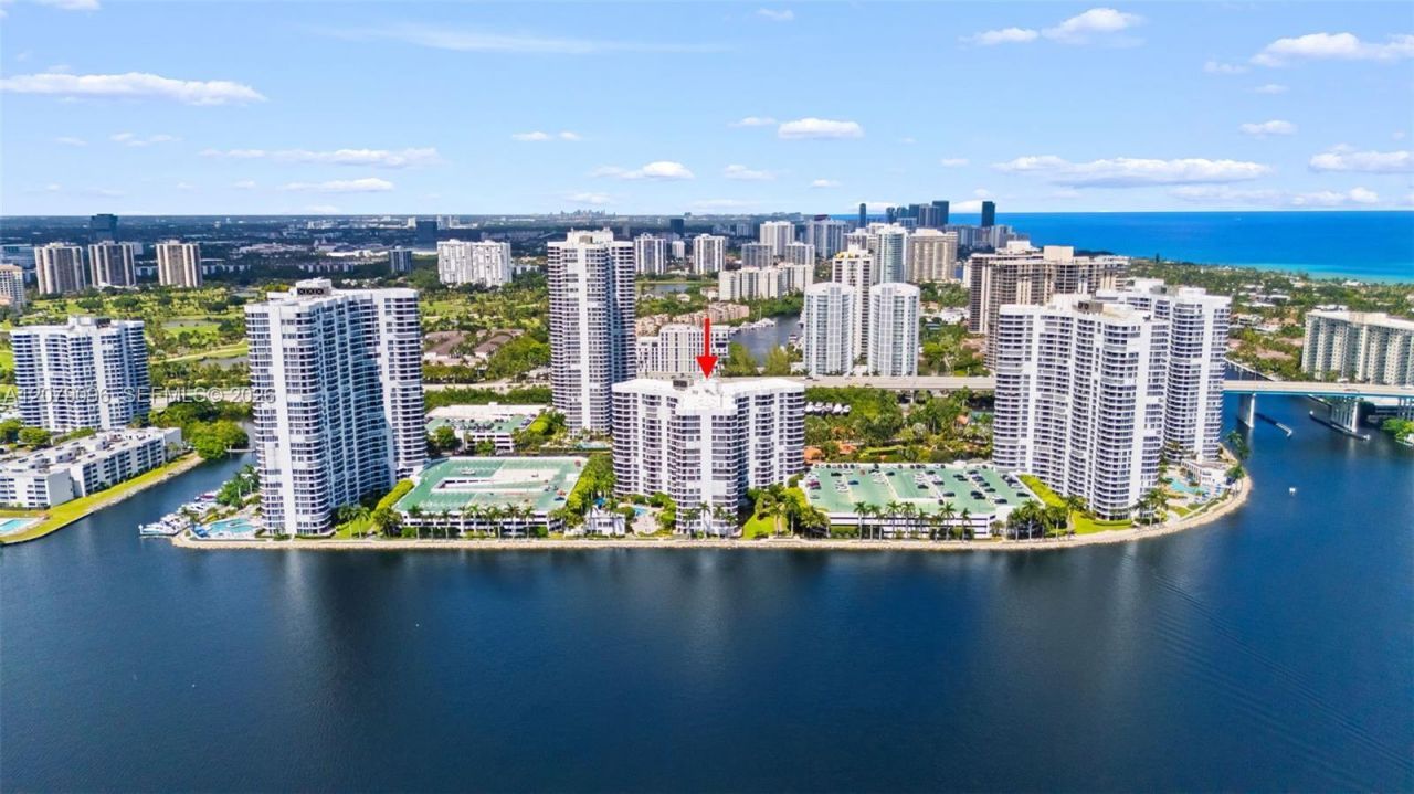3600 Mystic Pointe Dr , Unit 903, Aventura, FL 33180 Photo