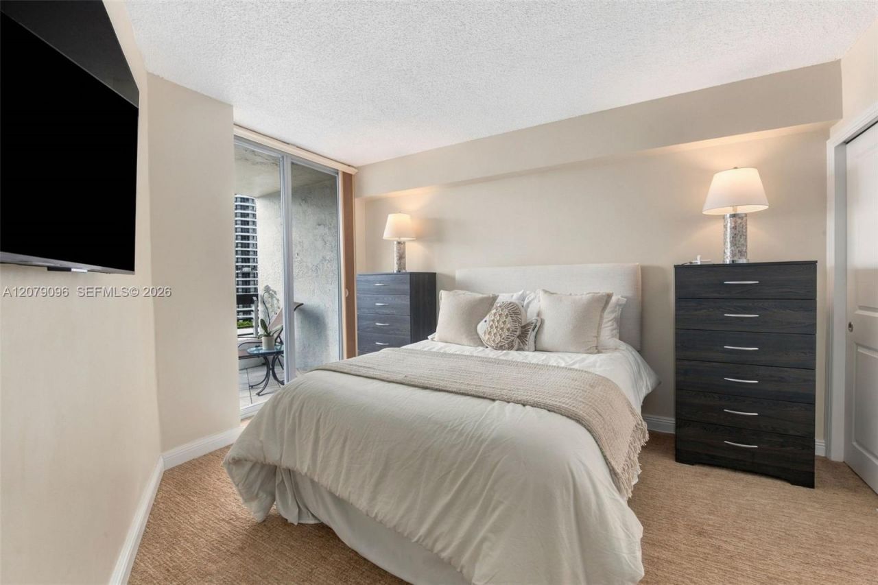 3600 Mystic Pointe Dr , Unit 903, Aventura, FL 33180 Photo