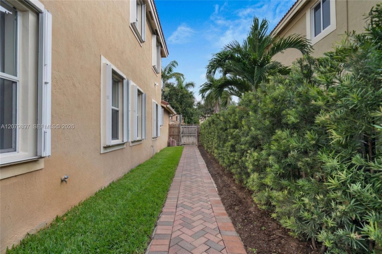 12294 SW 125th St , Miami, FL 33186 Photo