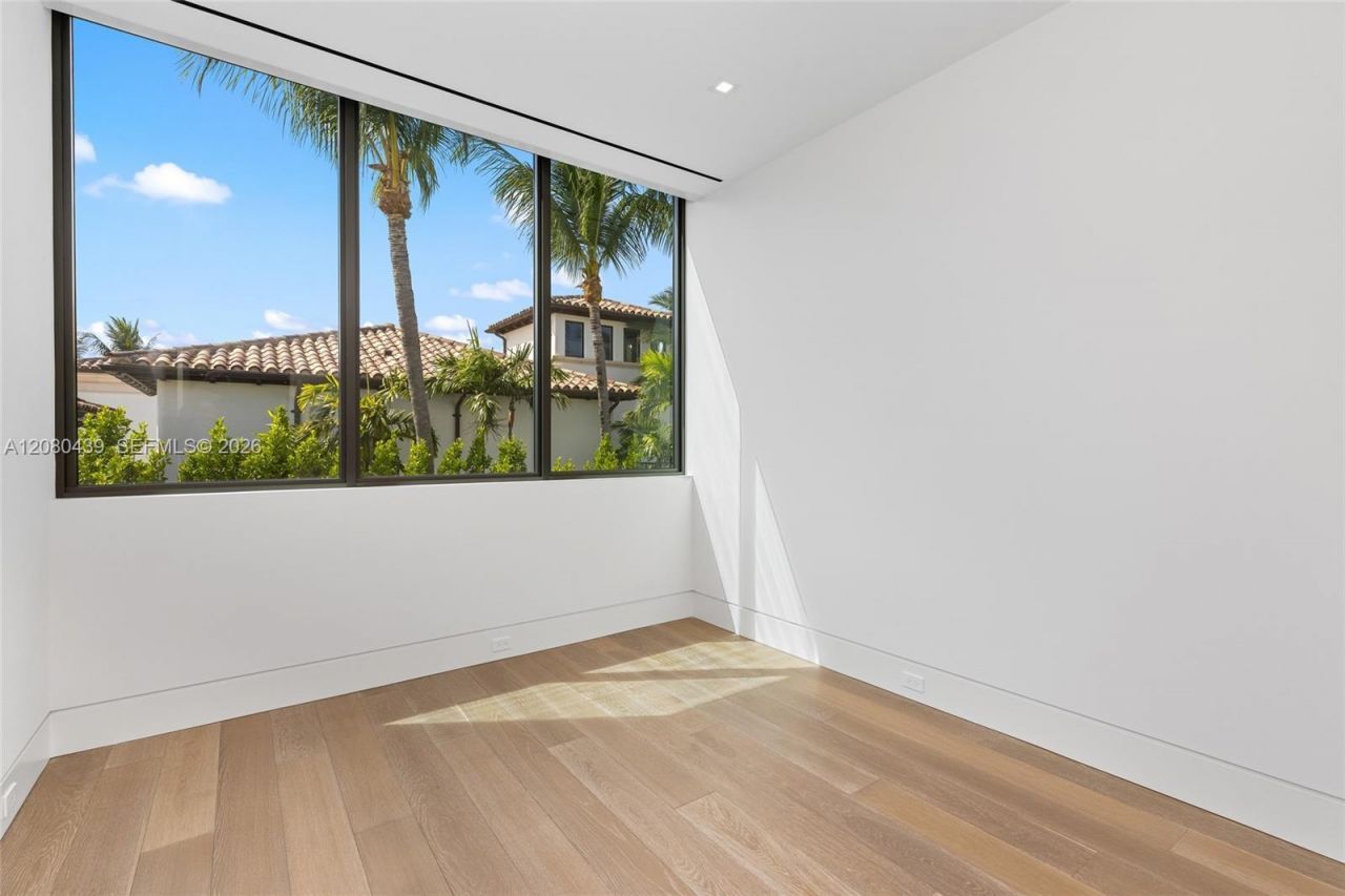 2560 Del Lago Dr , Fort Lauderdale, FL 33316 Photo