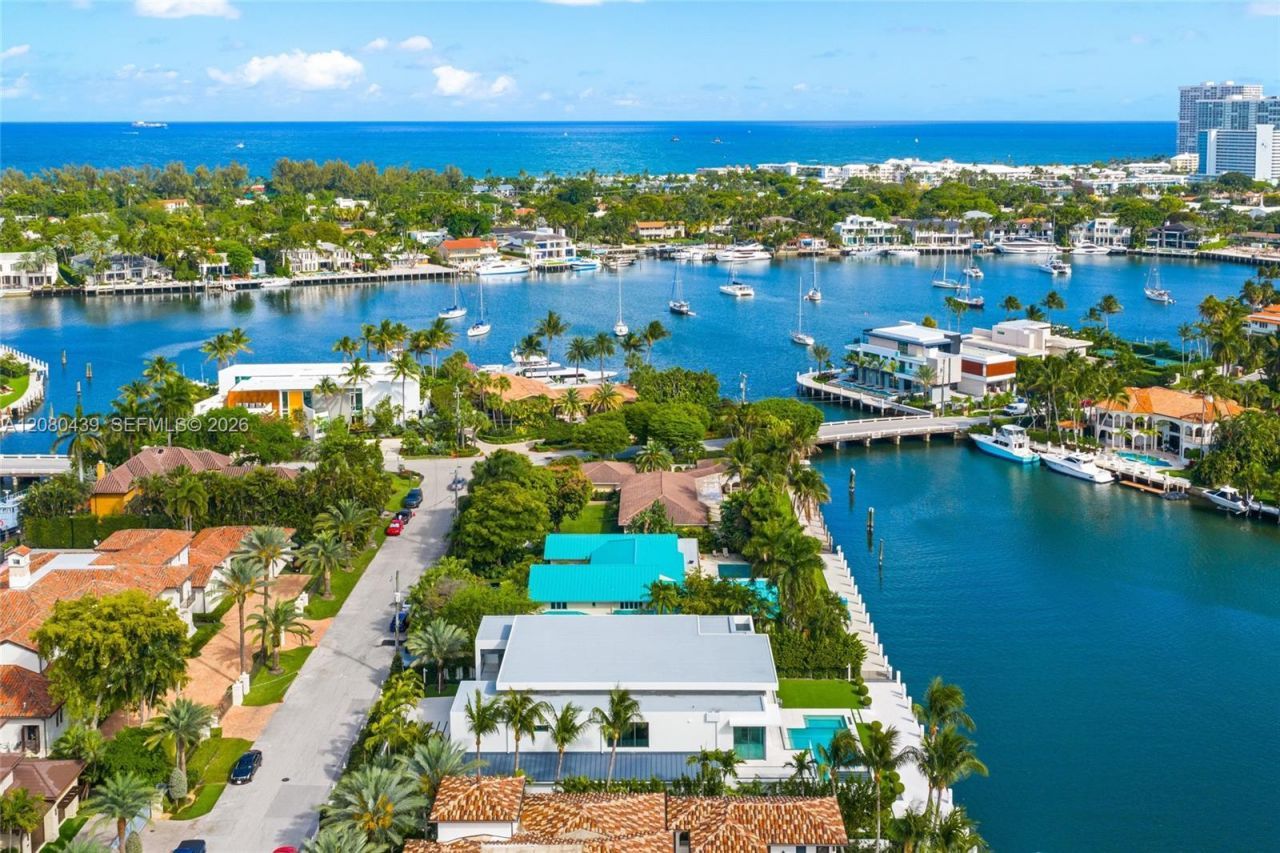 2560 Del Lago Dr , Fort Lauderdale, FL 33316 Photo