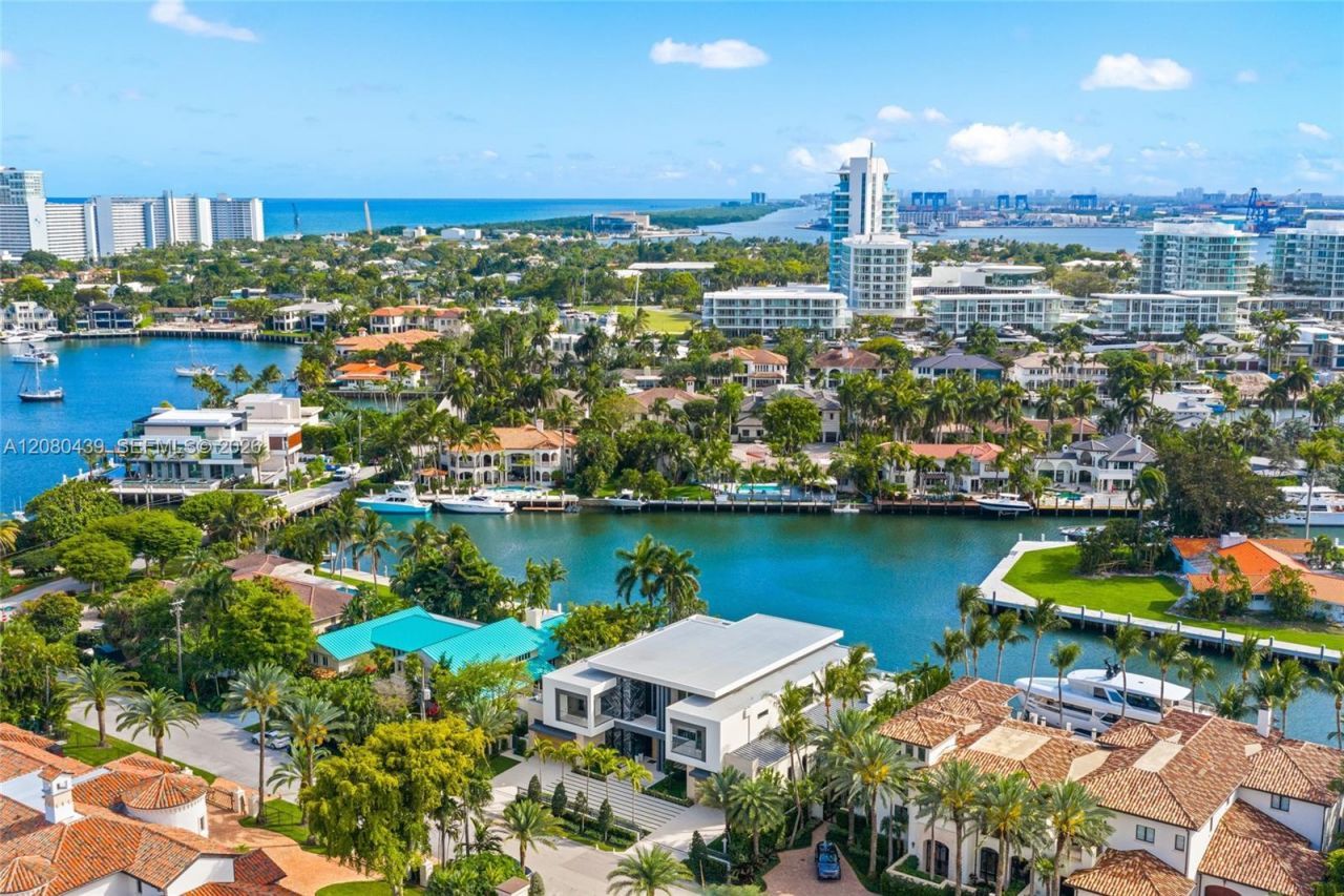 2560 Del Lago Dr , Fort Lauderdale, FL 33316 Photo