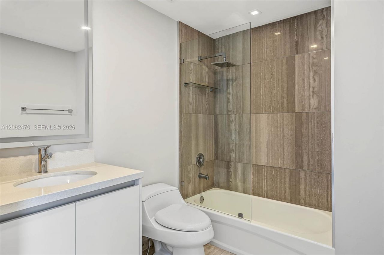 6700 Indian Creek Dr, Unit PH8, Miami Beach, FL 33141 Photo