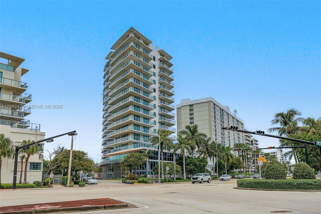 6700 Indian Creek Dr, Unit PH8, Miami Beach, FL 33141 Photo