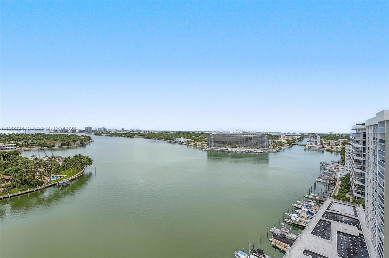 6700 Indian Creek Dr, Unit PH8, Miami Beach, FL 33141 Photo