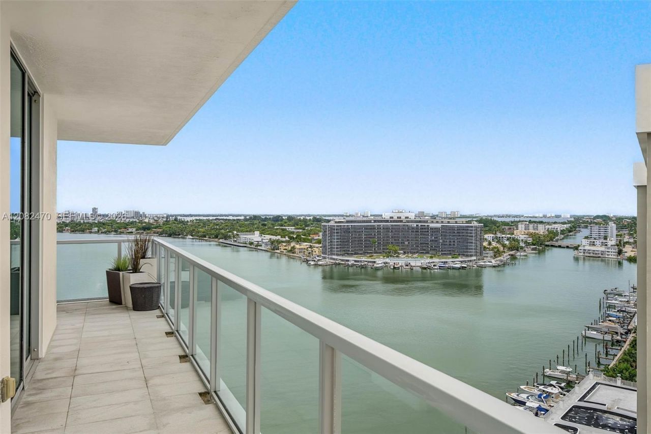 6700 Indian Creek Dr, Unit PH8, Miami Beach, FL 33141 Photo