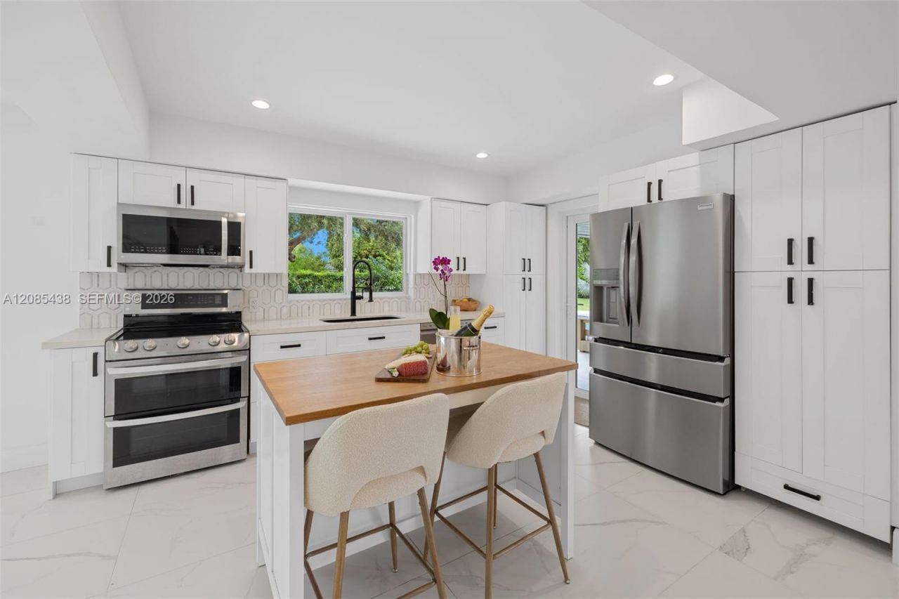 7421 SW 131st St, Pinecrest, FL 33156 Photo