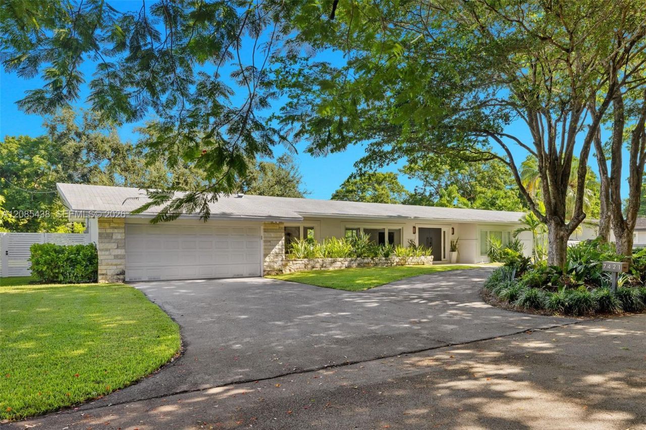 7421 SW 131st St, Pinecrest, FL 33156 Photo