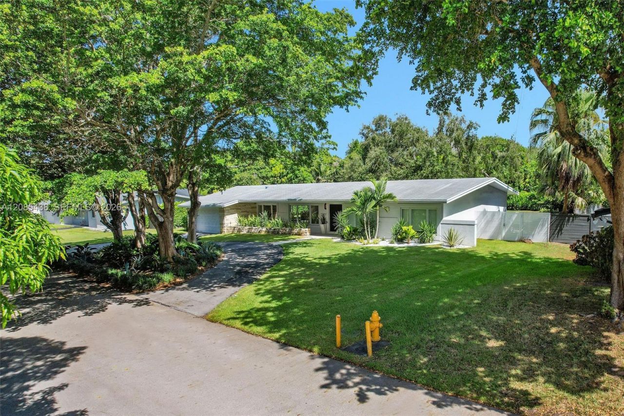 7421 SW 131st St, Pinecrest, FL 33156 Photo