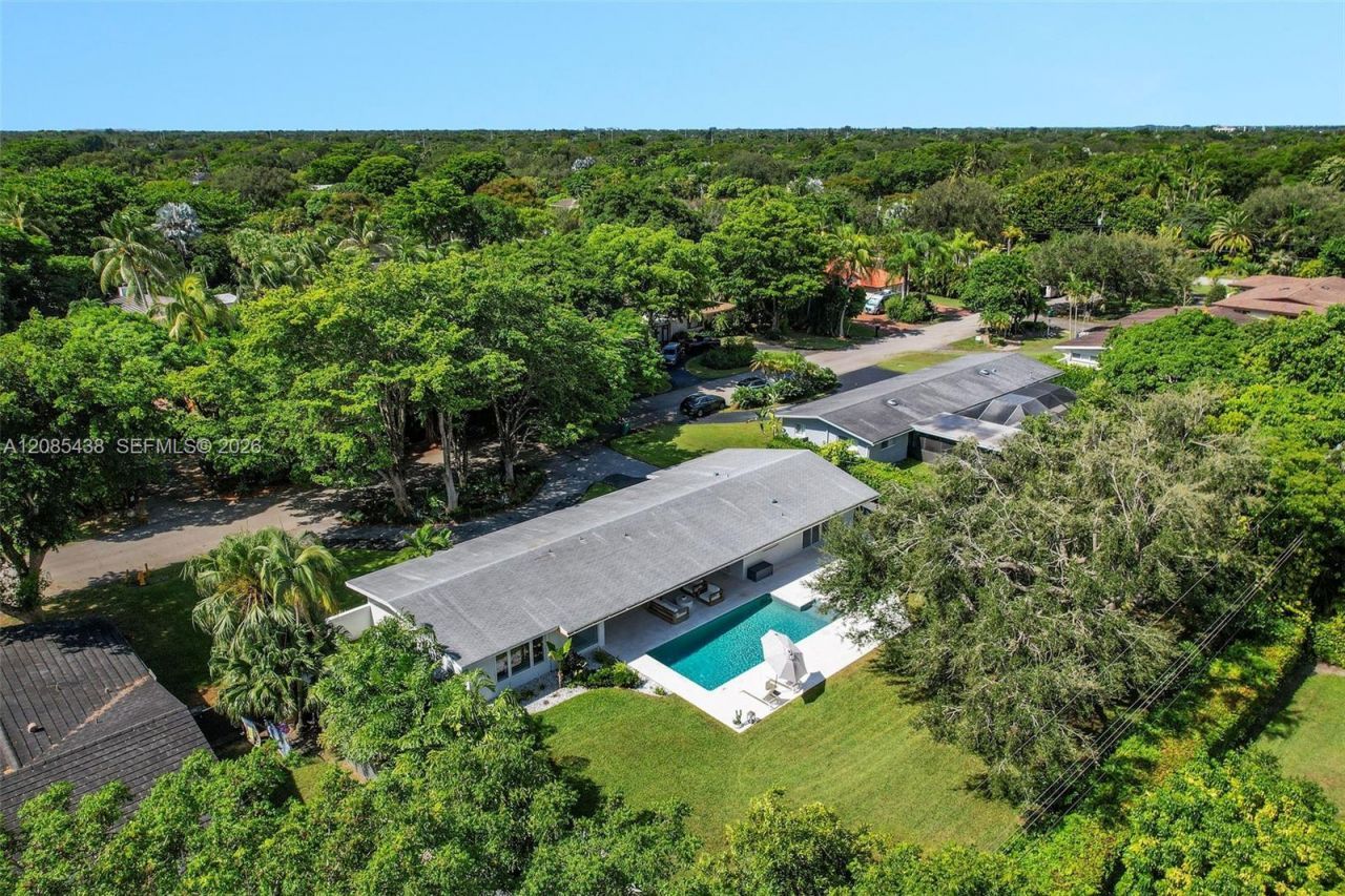7421 SW 131st St, Pinecrest, FL 33156 Photo
