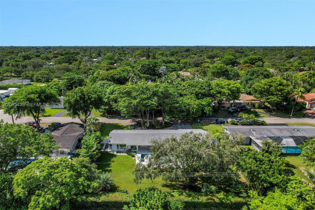 7421 SW 131st St, Pinecrest, FL 33156 Photo