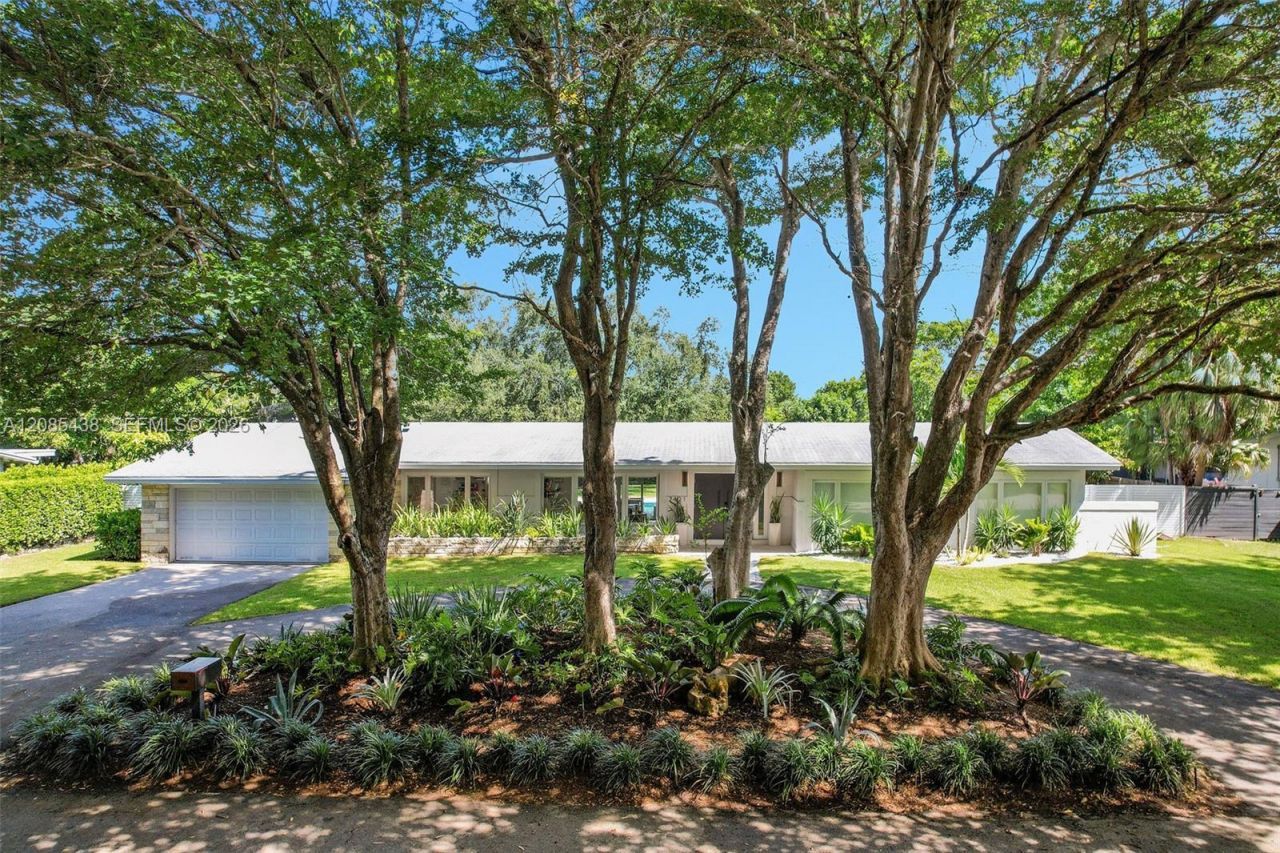7421 SW 131st St, Pinecrest, FL 33156 Photo