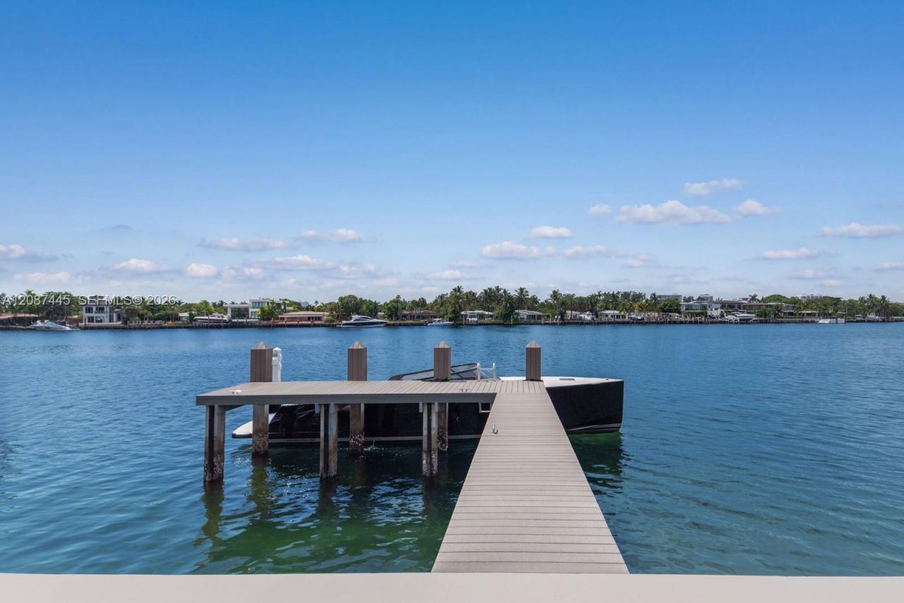 1844 Daytonia Rd , Miami Beach, FL 33141 Photo