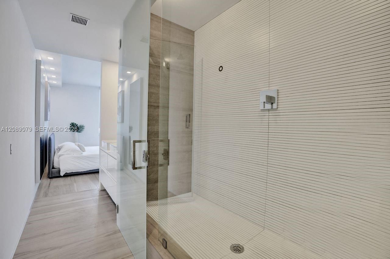 1330 West Ave , Unit 3407, Miami Beach, FL 33139 Photo