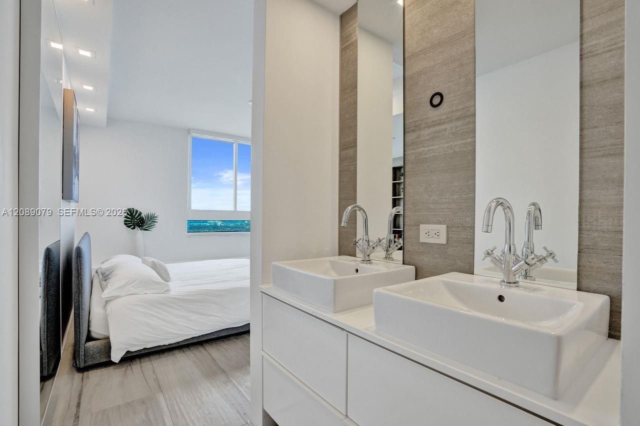 1330 West Ave , Unit 3407, Miami Beach, FL 33139 Photo