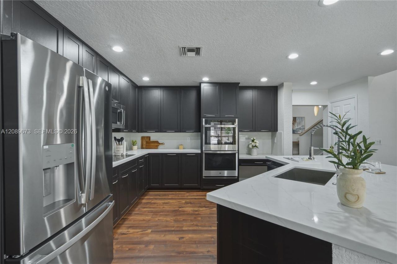 12922 NW 20th St, Pembroke Pines, FL 33028 Photo