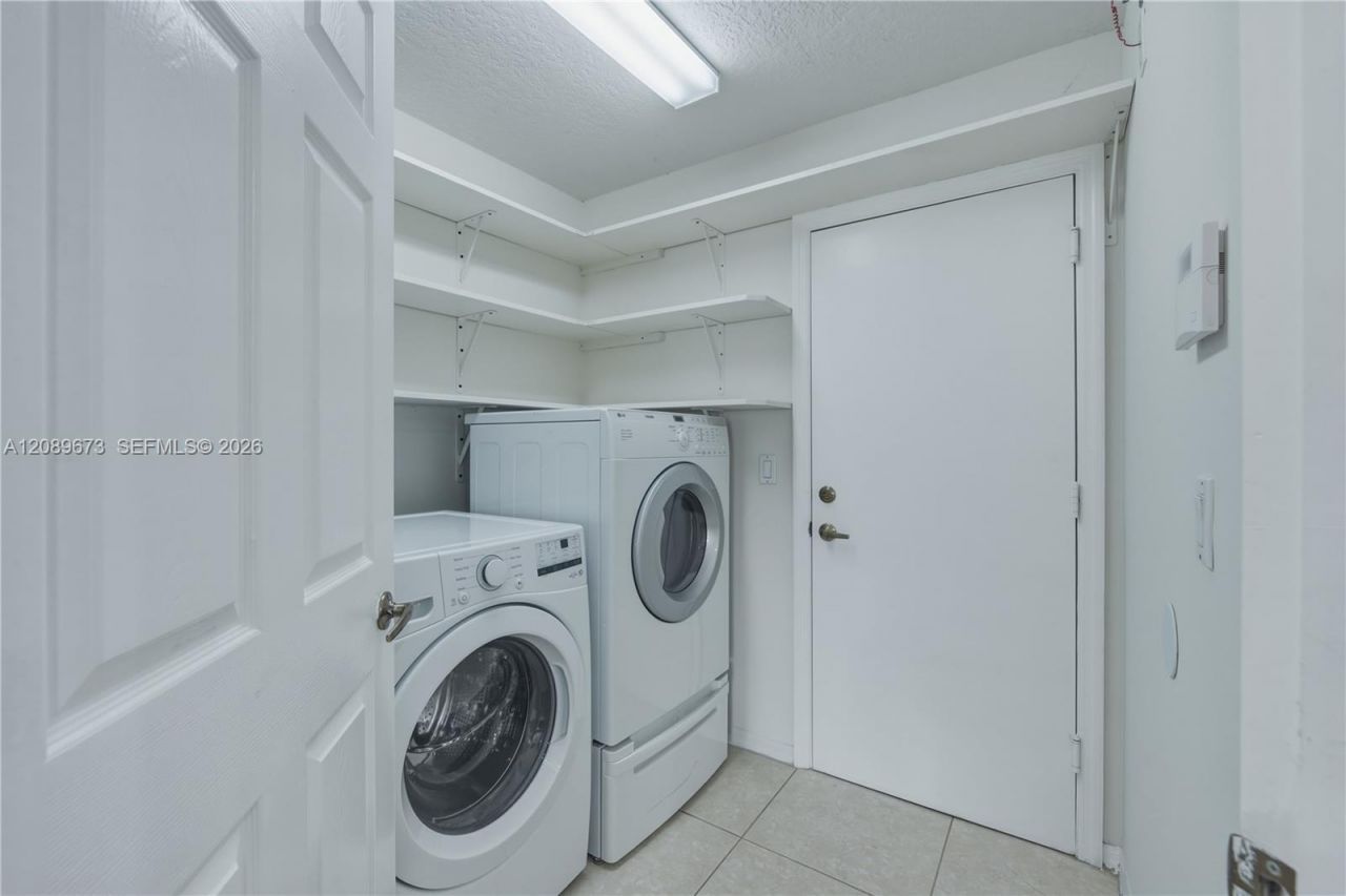 12922 NW 20th St, Pembroke Pines, FL 33028 Photo