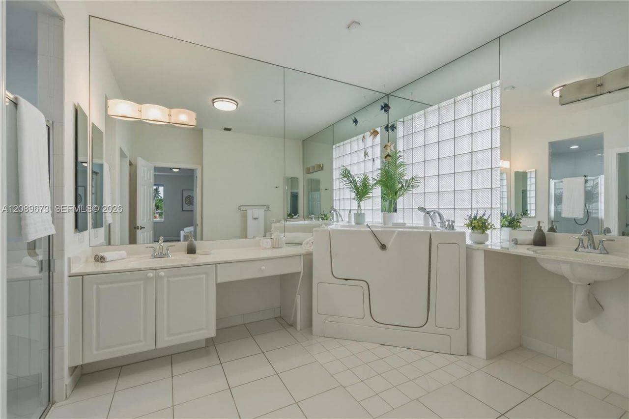 12922 NW 20th St, Pembroke Pines, FL 33028 Photo
