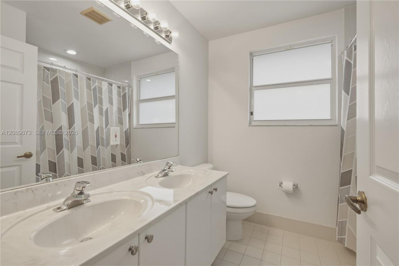 12922 NW 20th St, Pembroke Pines, FL 33028 Photo