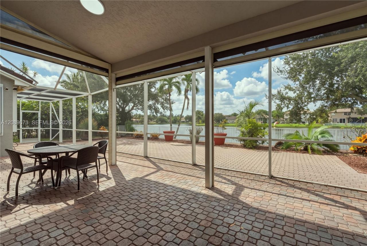12922 NW 20th St, Pembroke Pines, FL 33028 Photo