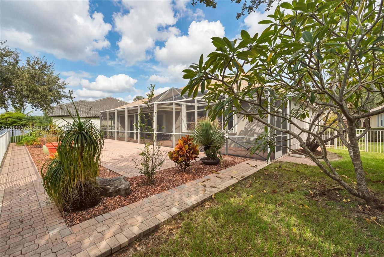 12922 NW 20th St, Pembroke Pines, FL 33028 Photo