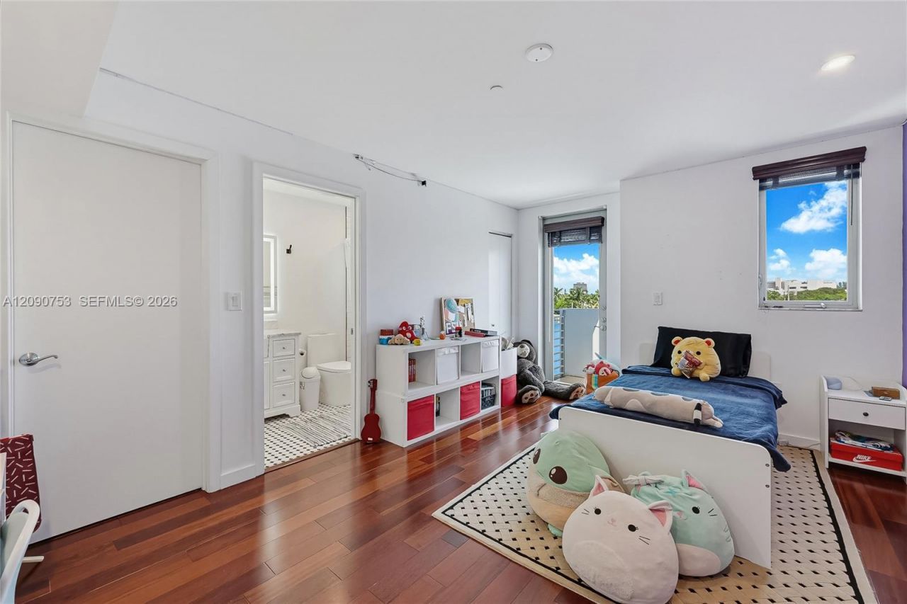 187/4 N Shore Dr , Unit 4, Miami Beach, FL 33141 Photo