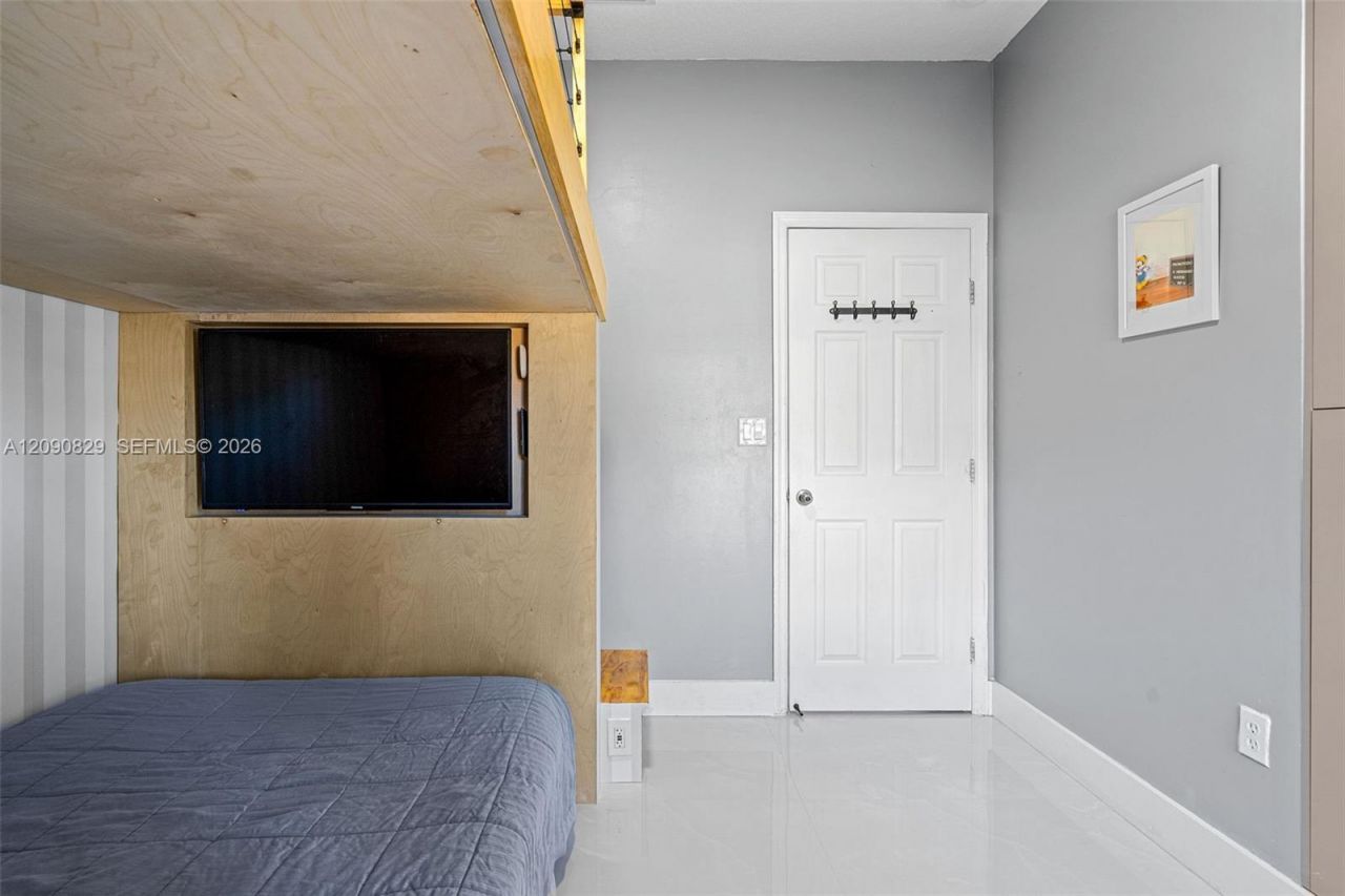 Please Call For Address, Miami, FL 33186 Photo