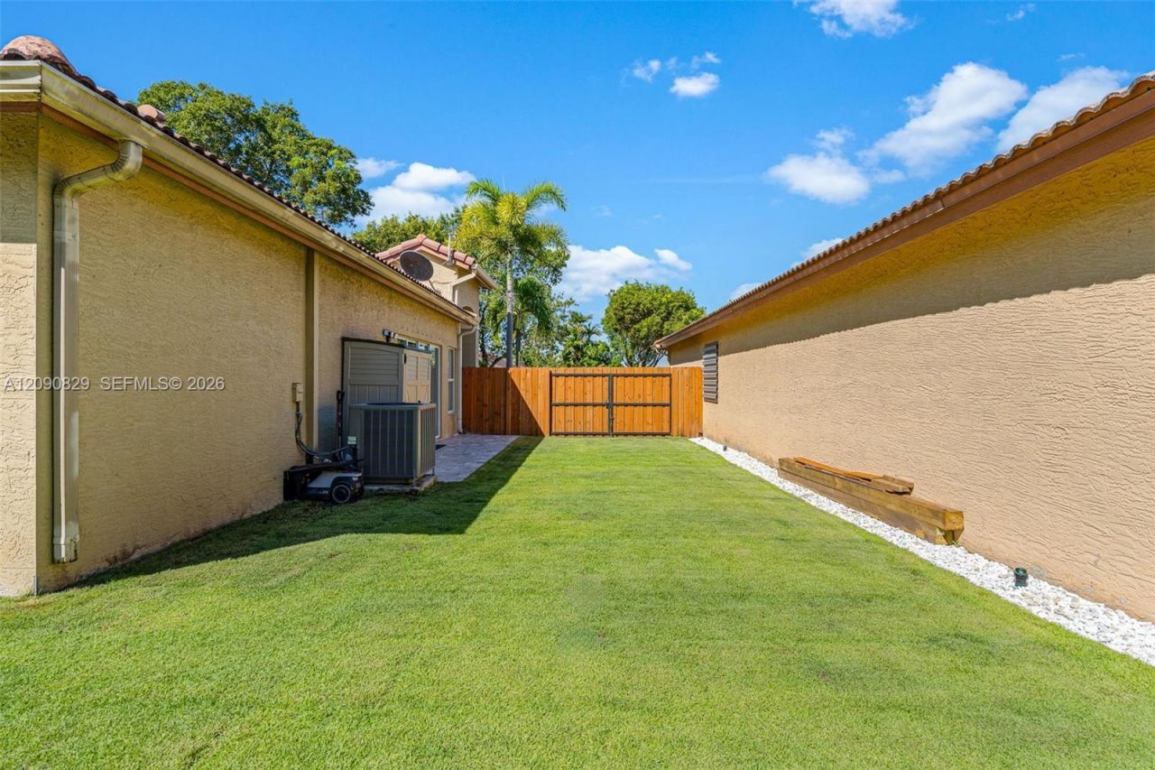 Please Call For Address, Miami, FL 33186 Photo