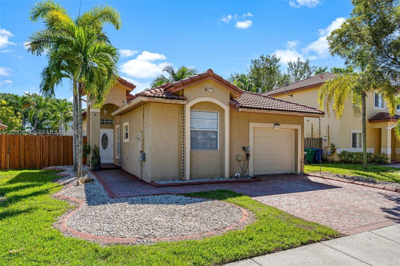 Please Call For Address, Miami, FL 33186 Photo