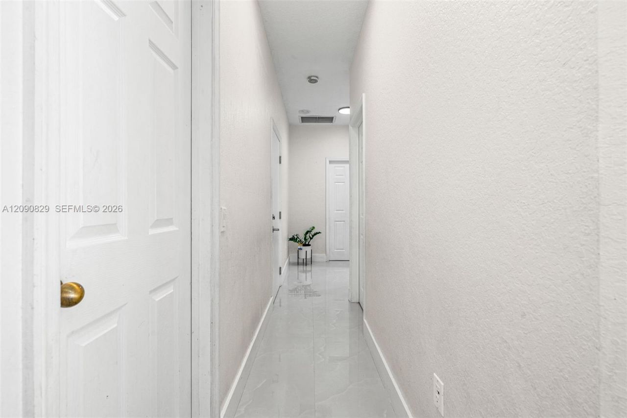 Please Call For Address, Miami, FL 33186 Photo