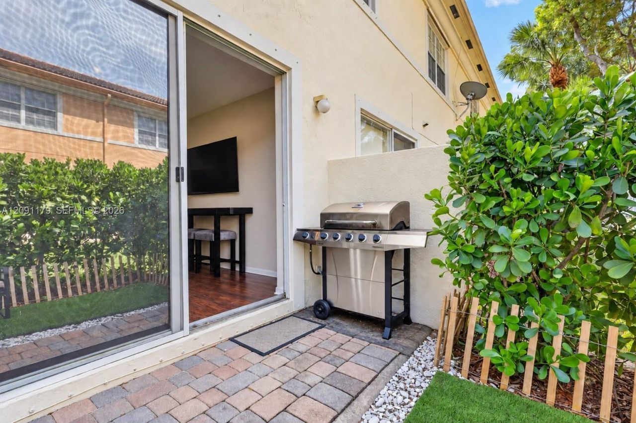 2820 SW 84th Ter, Unit 105, Miramar, FL 33025 Photo