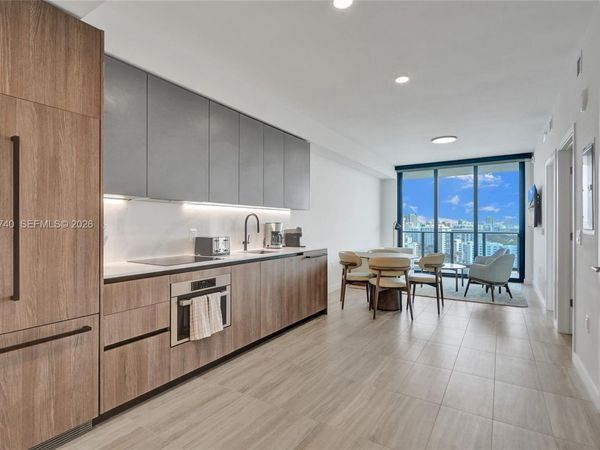 580 72nd St , Unit PH6, Miami Beach, FL 33141