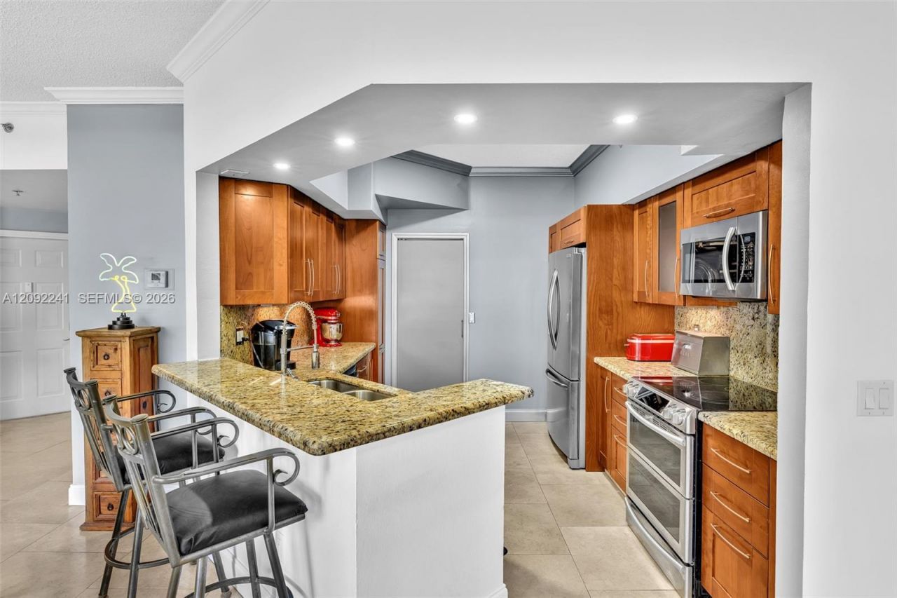 3125 NE 184th St, Unit 1102, Aventura, FL 33160 Photo