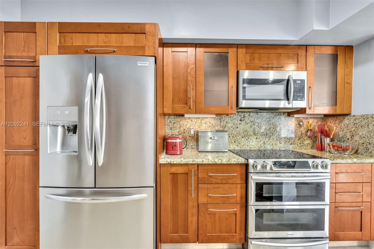 3125 NE 184th St, Unit 1102, Aventura, FL 33160 Photo