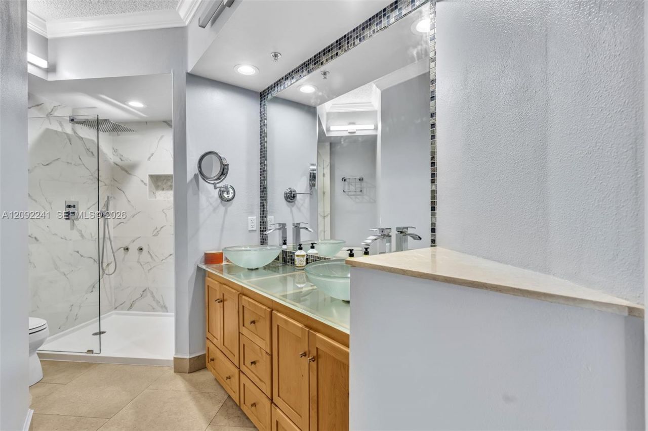 3125 NE 184th St, Unit 1102, Aventura, FL 33160 Photo