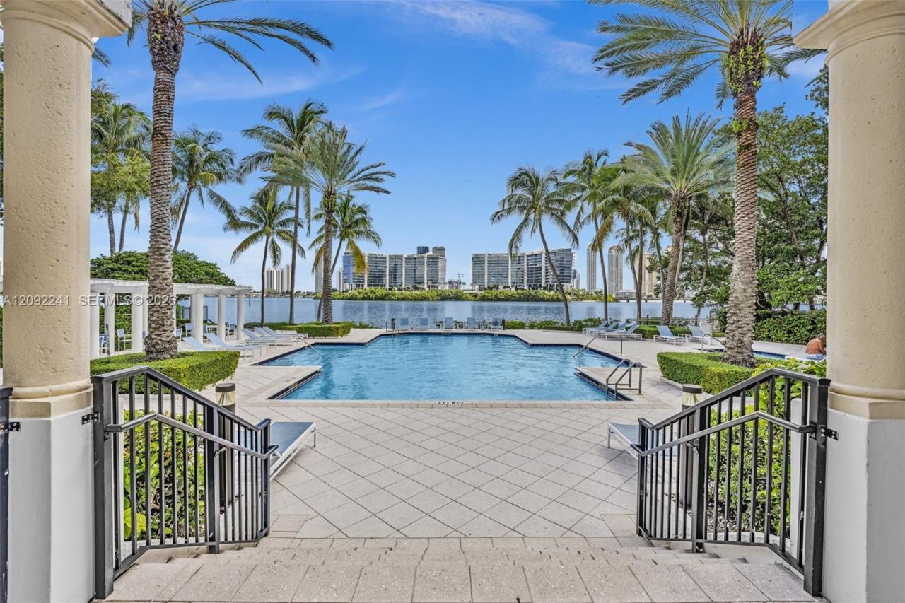 3125 NE 184th St, Unit 1102, Aventura, FL 33160 Photo