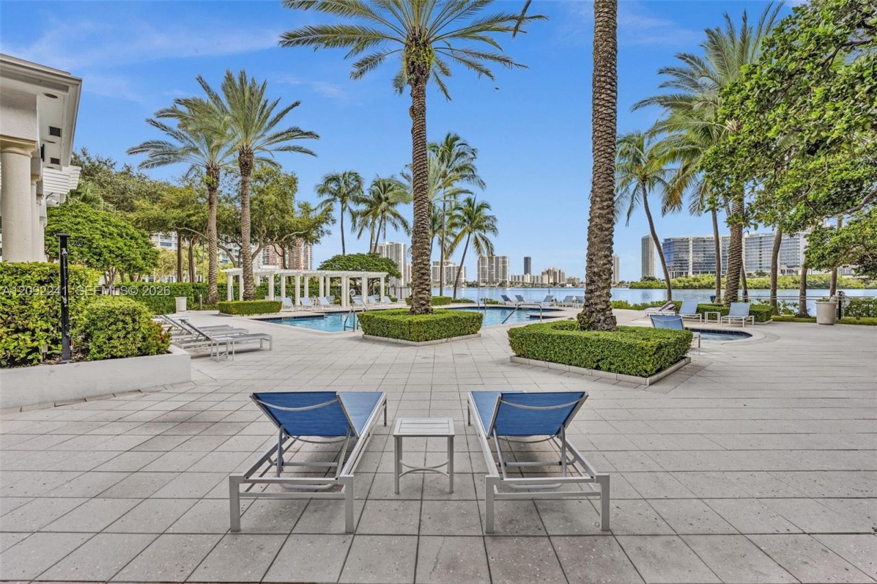 3125 NE 184th St, Unit 1102, Aventura, FL 33160 Photo